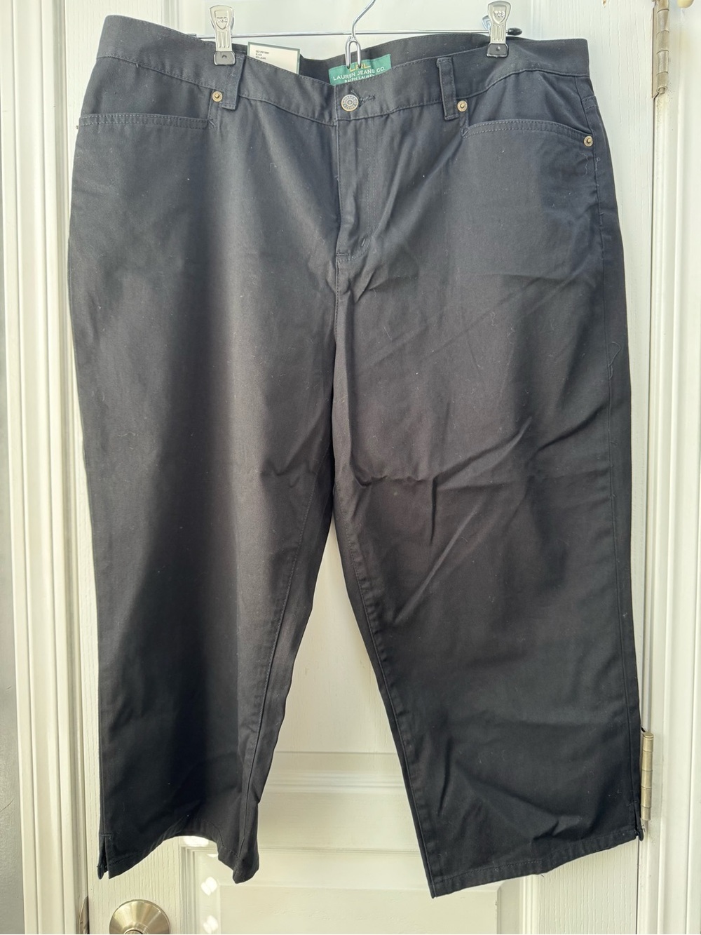 NWT Lauren Ralph Lauren Women's Black Capris